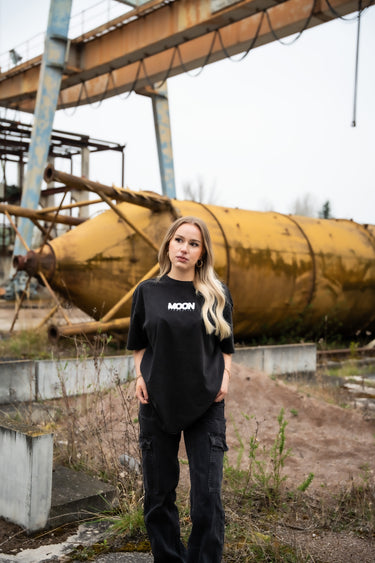 Feel The Frequency // Molten Liquid Heavy Tee